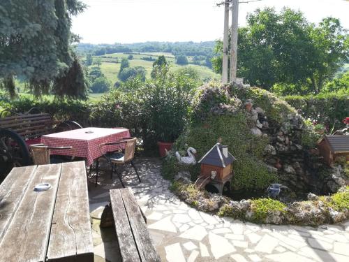 Φωτογραφία από το άλμπουμ του Country house Todor σε Kragujevac