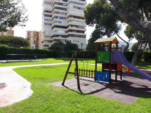 Lasten leikkialue majoituspaikassa Oasis Playamar