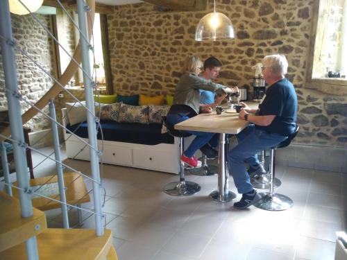 Φωτογραφία από το άλμπουμ του Gîte Le Valet, T2 classé 3 étoiles, entre Rennes et Saint-Malo σε La Chapelle-aux-Filzméens