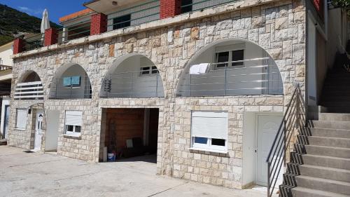 アパートメントが所在する建物