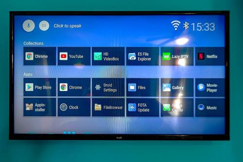 a television screen with a bunch of icons on it at Apartamento en Alcalá, con aparcamento, con aircondicionador in Alcalá