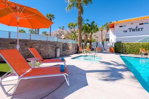 Piscina en o cerca de The Twist Palm Springs