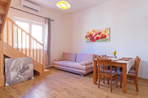 Apartment Paradiso