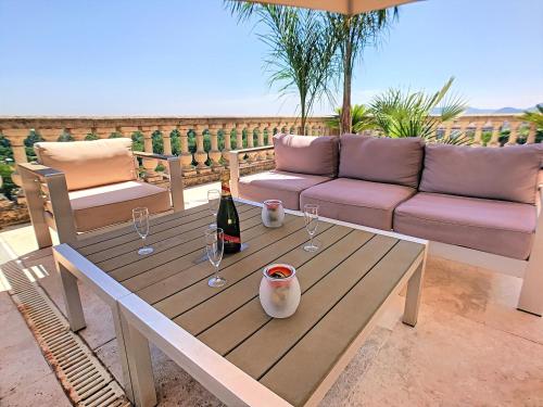 Gallery image of 3 Bedrooms Villa near Cannes - Pool & Jacuzzi - Sea View in Mandelieu-la-Napoule