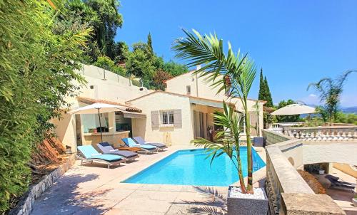 芒德留拉納普勒的住宿－3 Bedrooms Villa near Cannes - Pool & Jacuzzi - Sea View，相簿中的一張相片