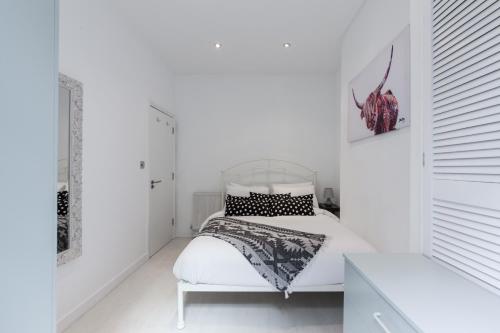 Central London Apartment - Great Location photo 30