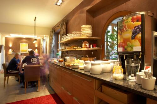 Jídlo v hotelu nebo okolí