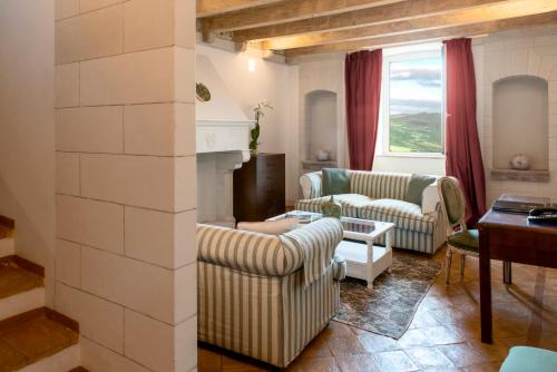 Imagen de la galería de Castello di Velona Resort, Thermal SPA & Winery, en Montalcino