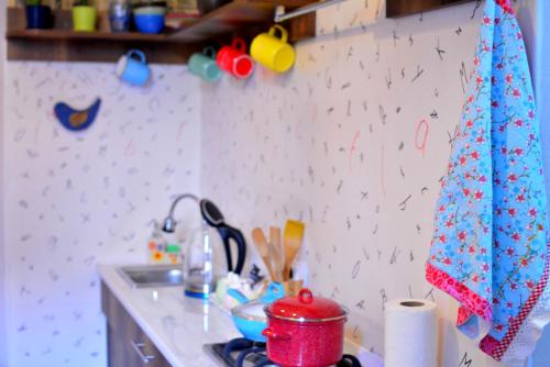Majoituspaikan Librarians' Flat keittiö tai keittotila