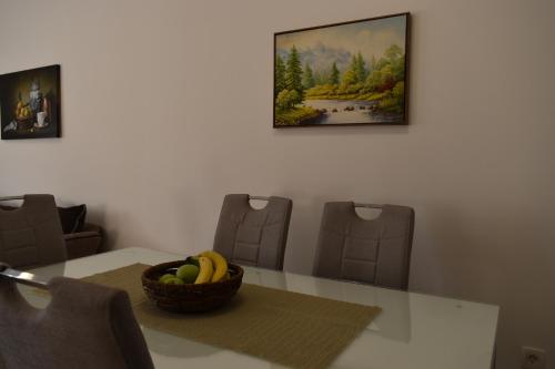 Un lugar para sentarse en Apartments Sea View