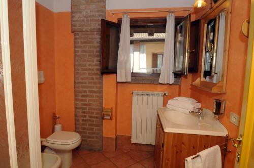 Bilik mandi di Villa Gradoni