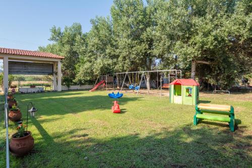 Gallery image of Camping Linaraki Apartments & Bungalows in Sykia Chalkidikis