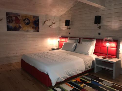 Afbeelding uit fotogalerij van Domaine du Mont Monnet - Chambre d'hôtes & Gîte in Longes