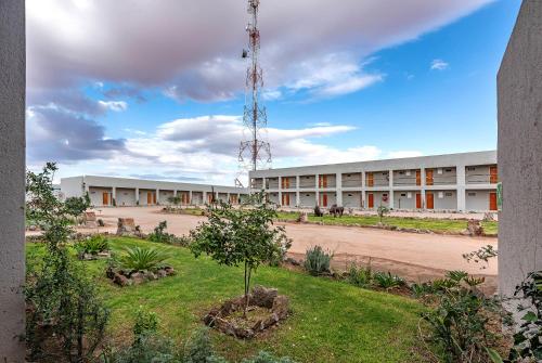 Jardín al aire libre en Pofadder Inn