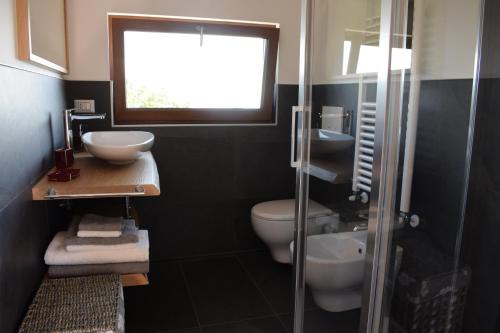 Koupelna v ubytování 2 CUORI E UN B&B