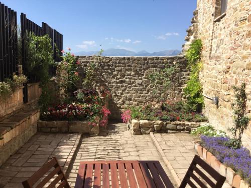 Ein Garten an der Unterkunft Est Locanda
