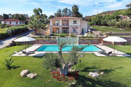 Πισίνα στο ή κοντά στο Villa Turquoise