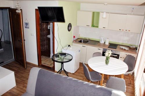 Una cocina o zona de cocina en Apartments Vlašić