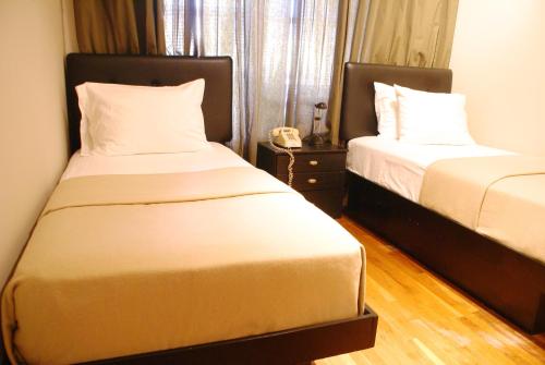Off SoHo Suites Hotel Image