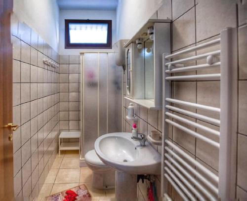 Koupelna v ubytování B&b Villa Santa Sofia by holidayngo