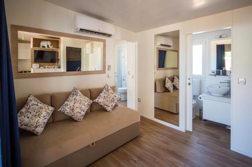 Mobile Home HappyNest