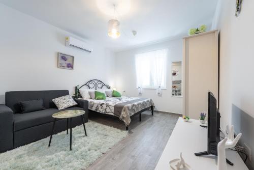 New Studio Apartment Teba