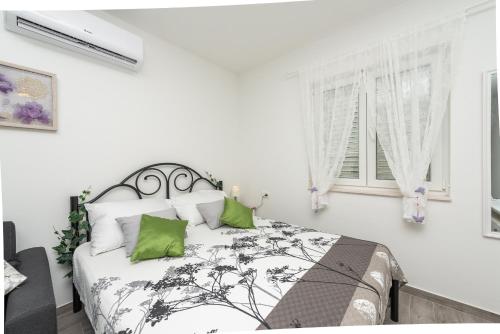 New Studio Apartment Teba