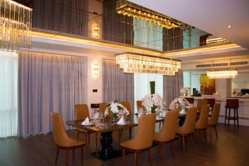 Χώρος καθιστικού στο Diamond Bay Hotel