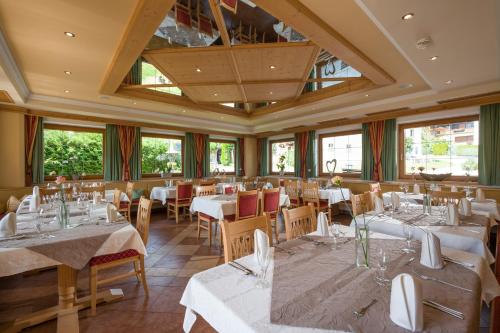 Restoran ili drugo mesto za obedovanje u objektu Hotel Pension Wiesenhof