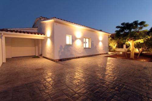 LEON INMO Villa Magna - 12262