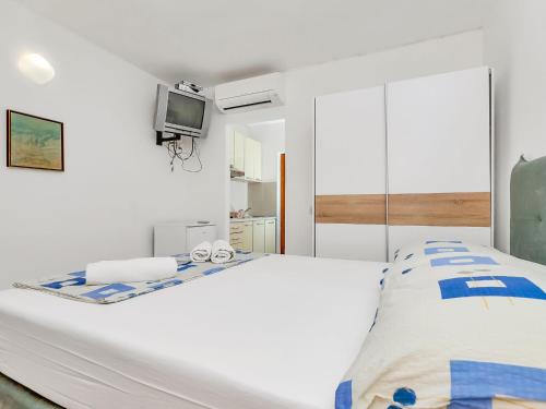 Postel nebo postele na pokoji v ubytování Apartment Rubin-12 by Interhome