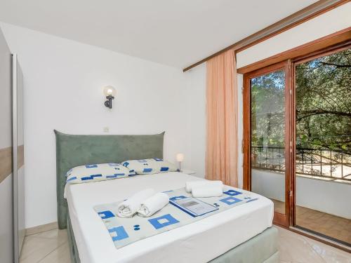 Postel nebo postele na pokoji v ubytování Apartment Rubin-12 by Interhome