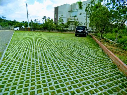 風鈴鐵道包棟Villa莊園-全新電梯景觀莊園にある庭
