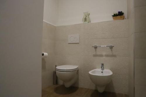 Ένα μπάνιο στο TalialETNA Apartments