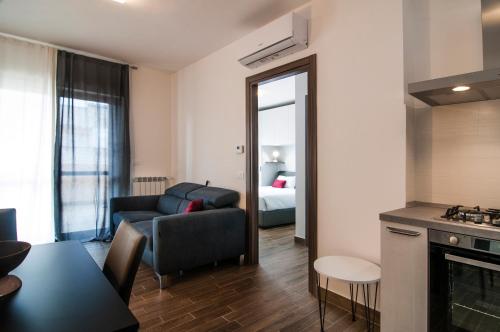 GuestHost - Fonte Laurentina Apartments