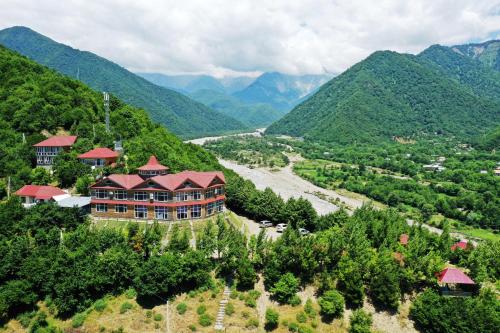 Kungut Hotel & Restaurant