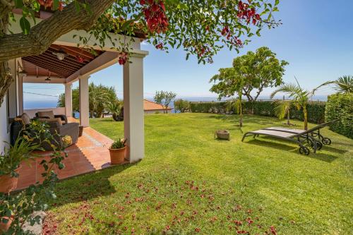 Southern Sunny House by an island apart