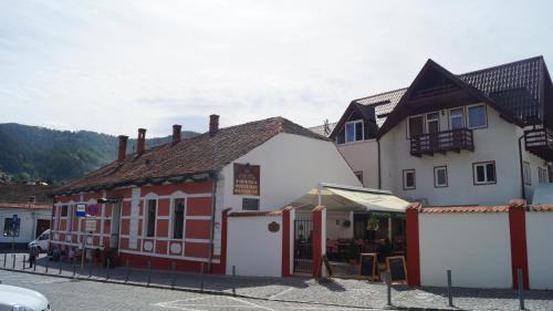 Gallery image of Pension Old City in Braşov