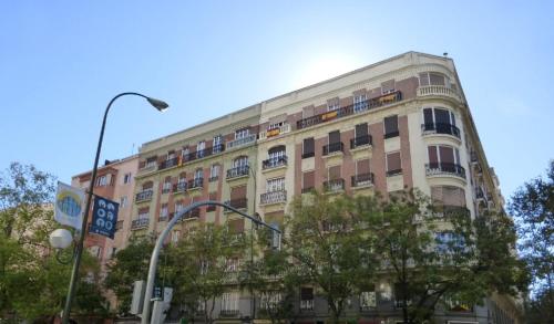 Velazquez Suites