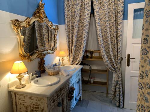 Fotografie z fotogalerie ubytování Casa Palacio Jerezana v destinaci Jerez de la Frontera