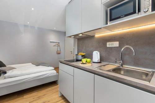 InCenter Korzo Studio Apartments Rijeka