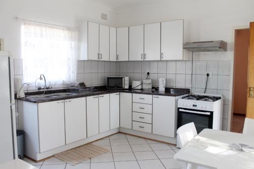 Dapur atau dapur kecil di Xenia Bed & Breakfast