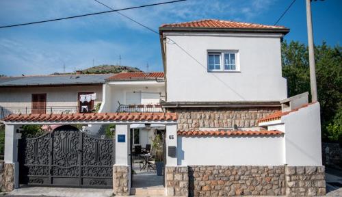 Afbeelding uit fotogalerij van Apartment Andreja in Senj