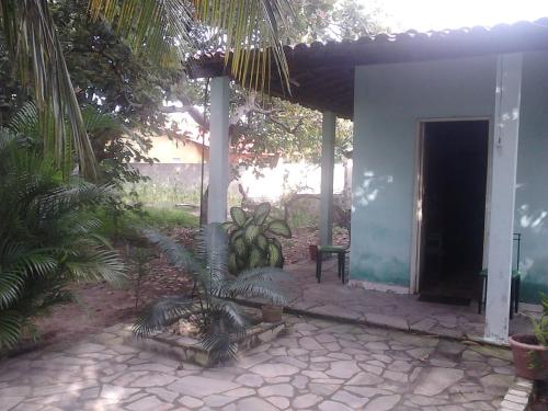 Taman di luar Morada Dona Sinforoza
