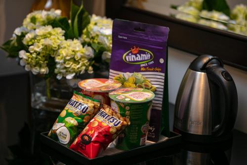 Makanan di atau berdekatan hotel