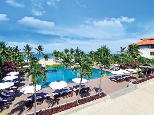 Výhled na bazén z ubytování Furama Resort Danang nebo okolí