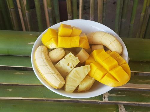 Makanan di atau berdekatan perkhemahan ini