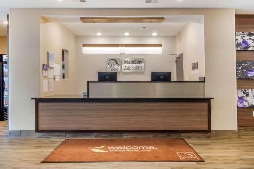 Ο χώρος του λόμπι ή της ρεσεψιόν στο Sleep Inn Newnan Atlanta South