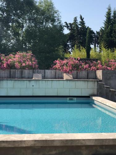 Afbeelding uit fotogalerij van Les cabanes de Vallis Clausa in Saumane-de-Vaucluse