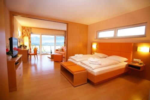 Postel nebo postele na pokoji v ubytování Hotel Restaurant Marko